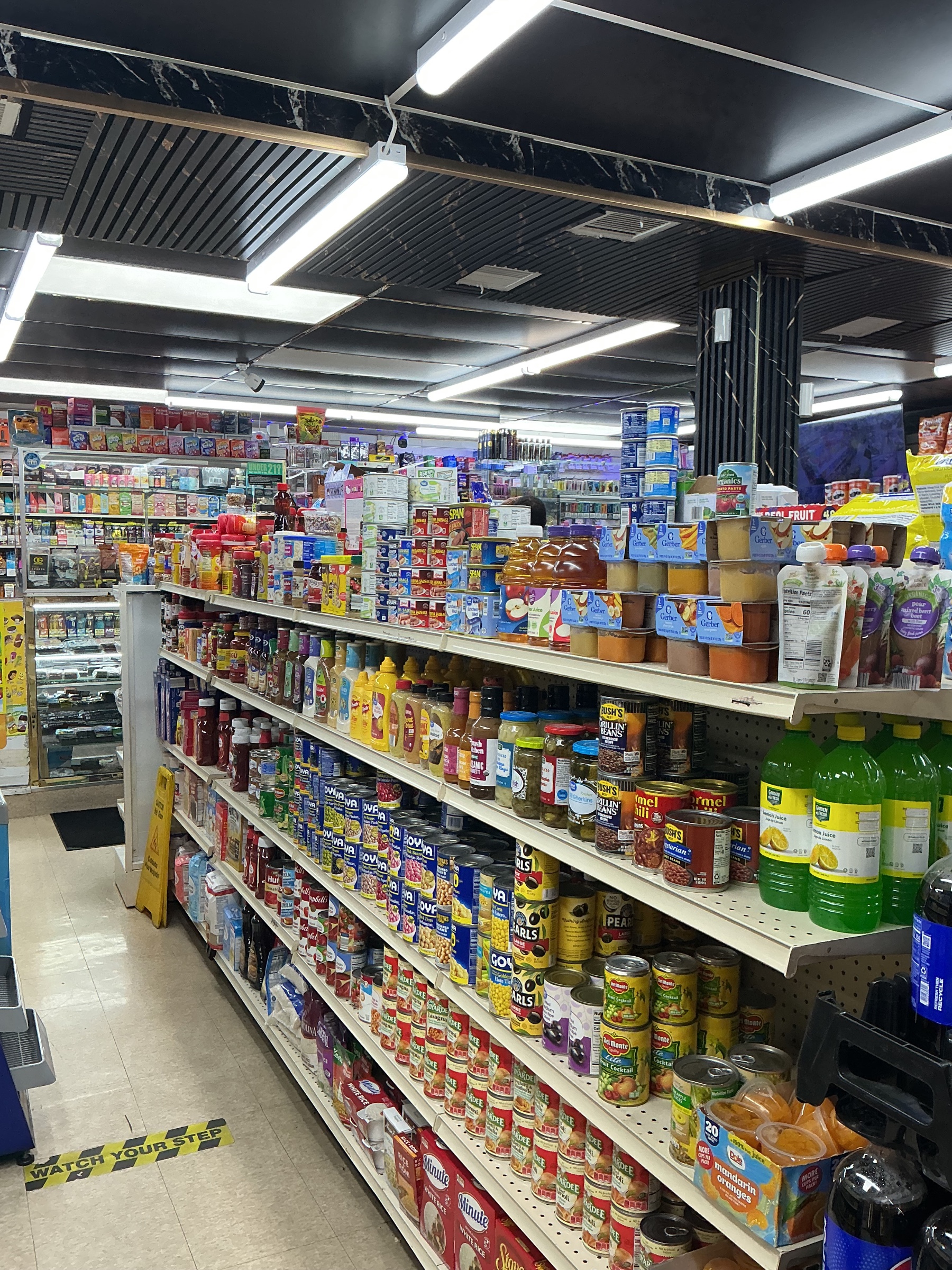 Gallery photo 14 of shelves and products at AB Grocery Mart in Edgemoor, DE