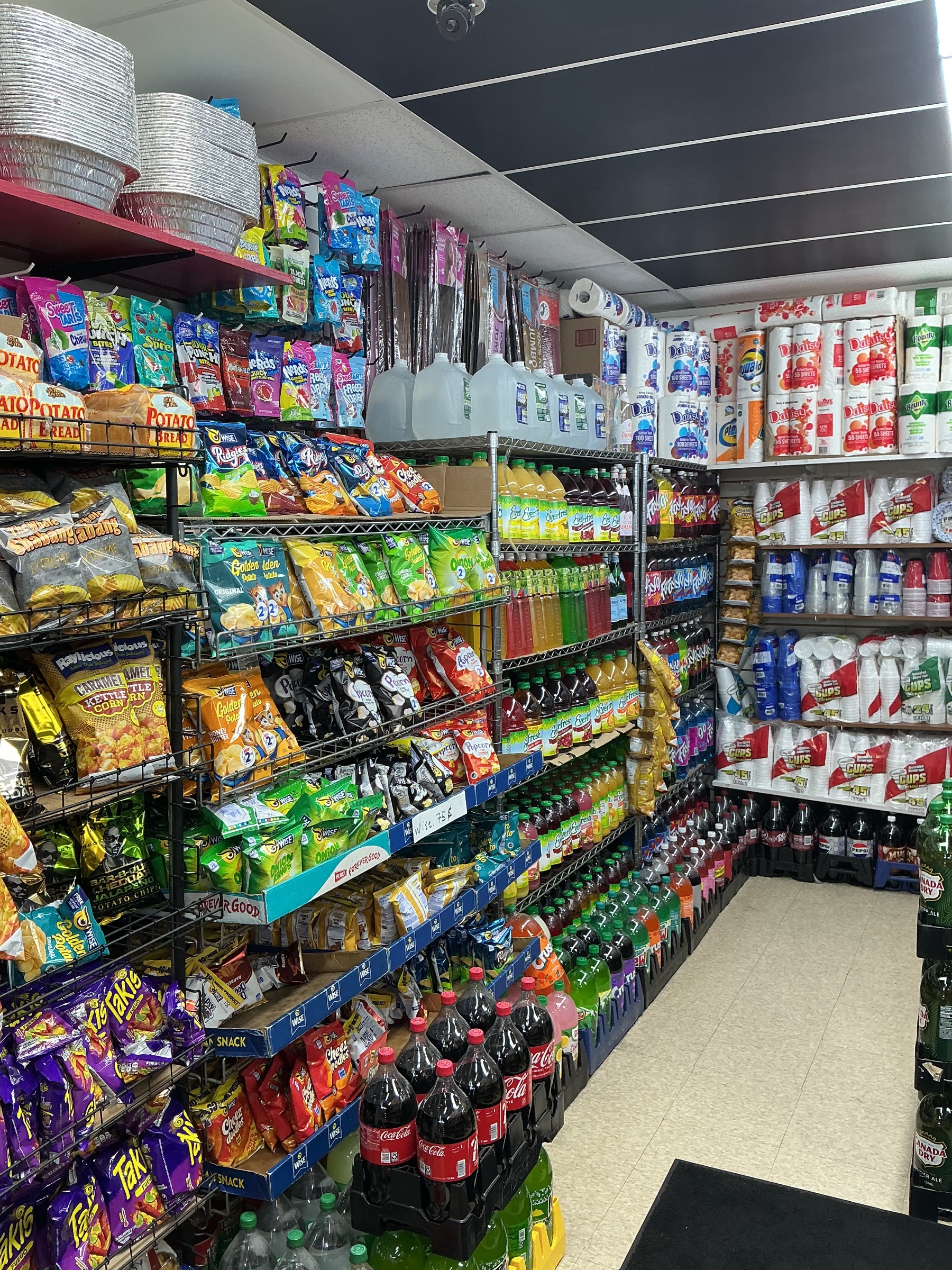 Gallery photo 13 of the store and merchandise at AB Grocery Mart Vapes & Hookah